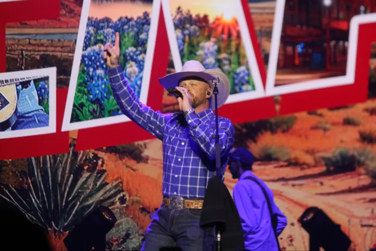 Country star Cody Johnson rocks sold-out Grand Casino Arena